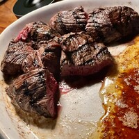 カルネジーオ イースト - 