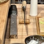 焼鳥 角レ - 包丁置きがコルク！