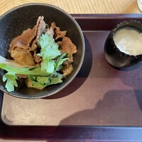 ブッフェアンドカフェ スロープサイドダイナー ザクロ - 