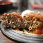 牛庵 - ハンバーグ断面