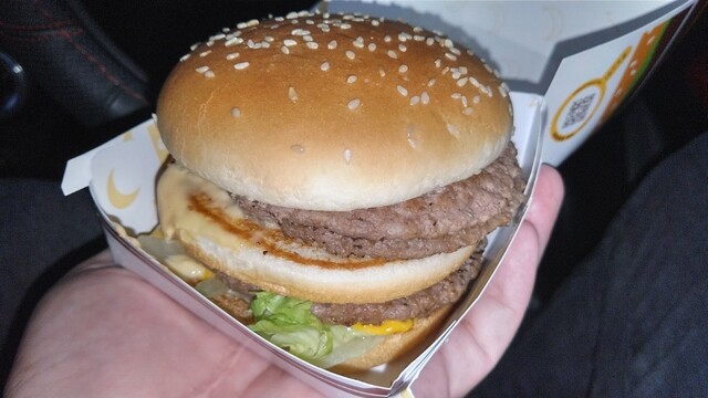 マクドナルド 南陽ヤマザワ店 &ndash; 赤湯で楽しむハンバーガーとドライブスルー