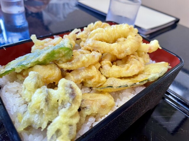 龍亭 - 撫牛子（うどん）の写真