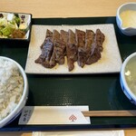 仙台牛たん けやき - 仙台 熟成牛たん焼き定食（1.5人前）¥2640