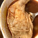 スープカレー屋 鴻 神田駿河台店 - チキン骨付きはモモ肉で柔らかく味付けしてありました。