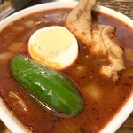 スープカレー屋 鴻 - 野菜ゴロゴロ、味玉子。