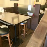 スープカレー屋 鴻 - 店内雰囲気002。