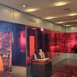 サンス・エ・サヴール - 印象的なエントランス