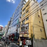 珈琲道場 侍 - 亀戸駅東口を出て左斜め前の黄色いビルの2階です