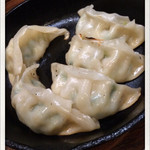 ウォータリングホール - 餃子
      2014.4