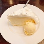 パルファン - フロマージュブランのミルクレープ