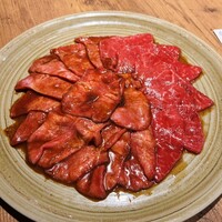 焼肉 うしみつ 恵比寿本店 - タレタン、ランプ、トモサンカク