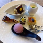 グリリアート クオッカ - 