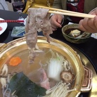 牛祥 - 昼から
                しゃぶしゃぶ
                美味しい〜(^^)