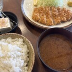 揚げもの屋 せんだい - トンカツ定食
