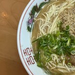 一楽ラーメン - 大盛りラーメン850円　左