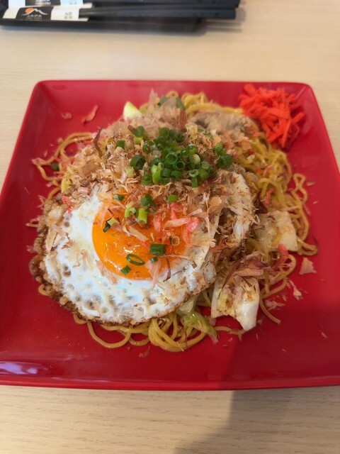 焼きそば＆PaPiプリン ふみの山 - 五稜郭公園前（焼きそば）の写真