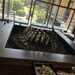 揖斐川丘苑 - 見事な鮎と庭園