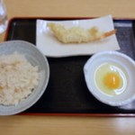 手打ちうどん こげら - TKGと海老天