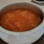中国飯店 富麗華 - ふかひれの煮込みスープ（絶品①）