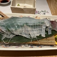 対馬のどぐろとイカ活き造り 博多 魚蔵 都ホテル店 - 