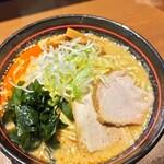らーめん　円満 - ピリ辛ラーメン