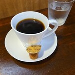 キッチン ブルー グローブ - ホットコーヒーのアップ