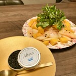 創作料理Ryota  - ・イタリア産シロチョウザメのキャビアと山梨県産完熟桃、沖縄キーツマンゴーの冷たいカッペリーニ（￥6,800）