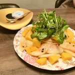 創作料理Ryota  - ・イタリア産シロチョウザメのキャビアと山梨県産完熟桃、沖縄キーツマンゴーの冷たいカッペリーニ（￥6,800）