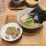 ラーメンWalkerキッチン - 