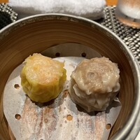 華都飯店 OsakaMetro本町ビル店 - えび焼売&肉焼売