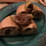 Mr.Bake&Mrs.Grape - いちじくのベーグル！それにいちじくのコンポートも乗せてくれたの