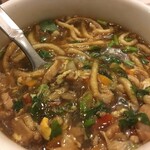 インド料理 パリワル - インド料理店でいただく醤油ベースの味わいが新鮮！具もたっぷりで美味しい♪