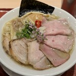 麦と麺助 - チャーシュー増し