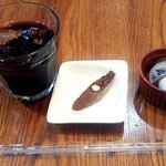 リストランテ ガット - アイスコーヒーと小菓子（2014.3）