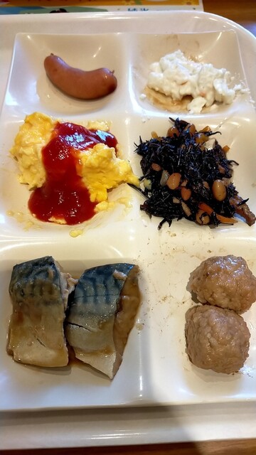 ココス様 COCO'S Hiratsuka Tokunobu Ten - Oiso/Family restaurant | Tabelog