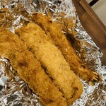 神戸コロッケ - 料理写真:特大エビフライ