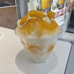 のぼりや - トップにはカットマンゴーがゴロゴロ