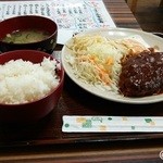 まんぷくキッチン - ハンバーグ定食４００円