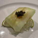 nacol - 前菜　ラトビア産キャビア、スライサーで切った胡瓜、毛蟹、甘海老、ライムのジュレ