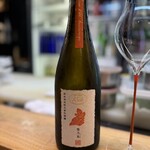 醍醐 - 火の鳥の趙レアバージョン‼️
      開栓してから2日経ってる様です
      上品な甘みとほんのりシュワ感残ってて酸味も程よい‼️
      後味はスッキリ‼️