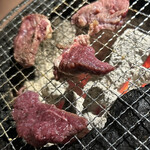 炭火焼肉 焼きしゃぶ にく式 - 和牛ツラミ