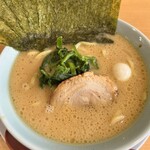 横浜家系ラーメン 清六家 - 料理写真: