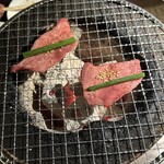 炭火焼肉 焼きしゃぶ にく式 - ⑥上タン