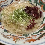 東山 吉寿 - 白甘鯛の骨と鱧の骨で取ったお出汁を使ったお露は日本一細い熊本のそうめんで