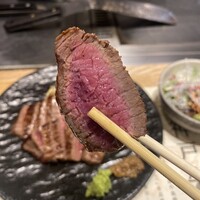 はかたの桜華 本店 - 程よく赤みの残った焼き加減はGOOD