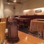 中華そばいとう - 広く綺麗な店内