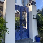 The St. Regis - お部屋入り口