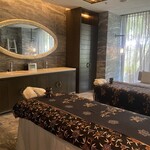 The St. Regis - スパルーム