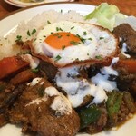 BIG FOOT - 豚肉と野菜のスパイス煮¥950