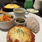 ボンドカフェ  - 